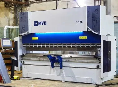 Листогибочный пресс MVD Inan iBend B175-3700 – фото 1 из 5